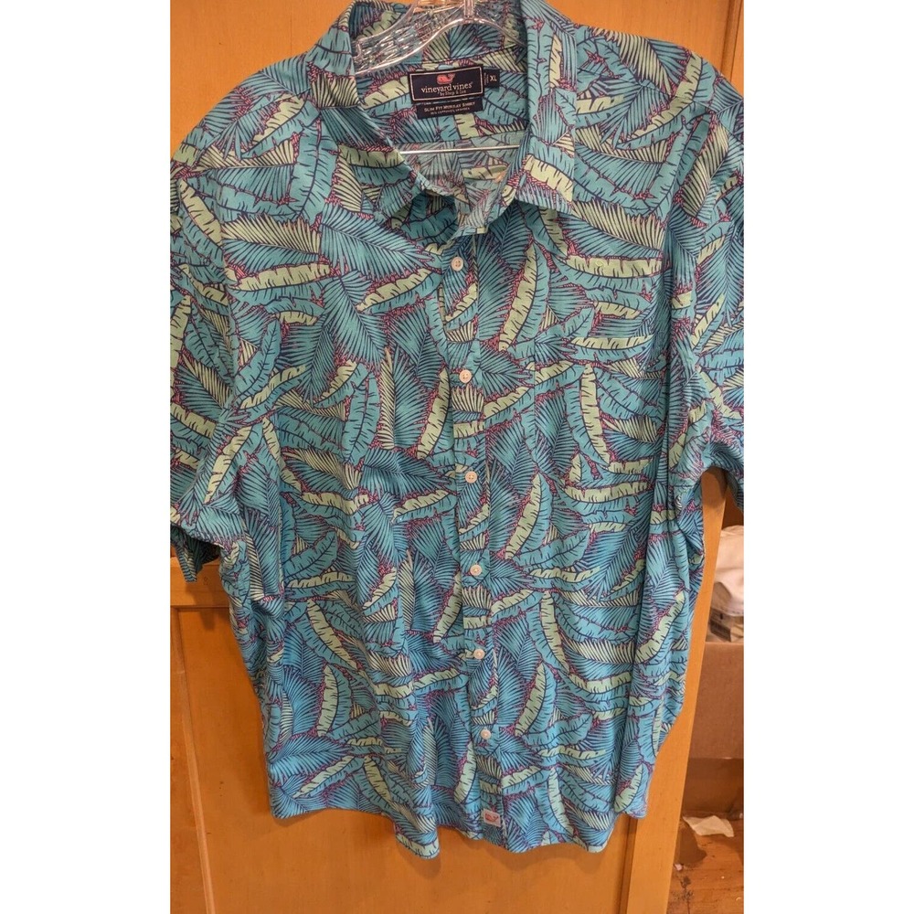 Vineyard Vines Shirt Mens Size XL Classic Fit Murray Shirt Hawaiian Floral